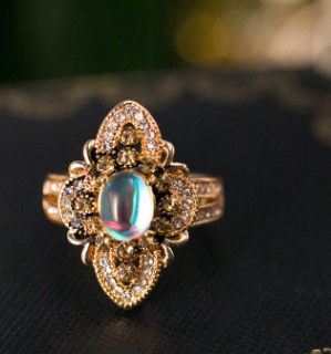 Women's Moonstone Rings Alloy Crystal Crystals will send opponents jewelry