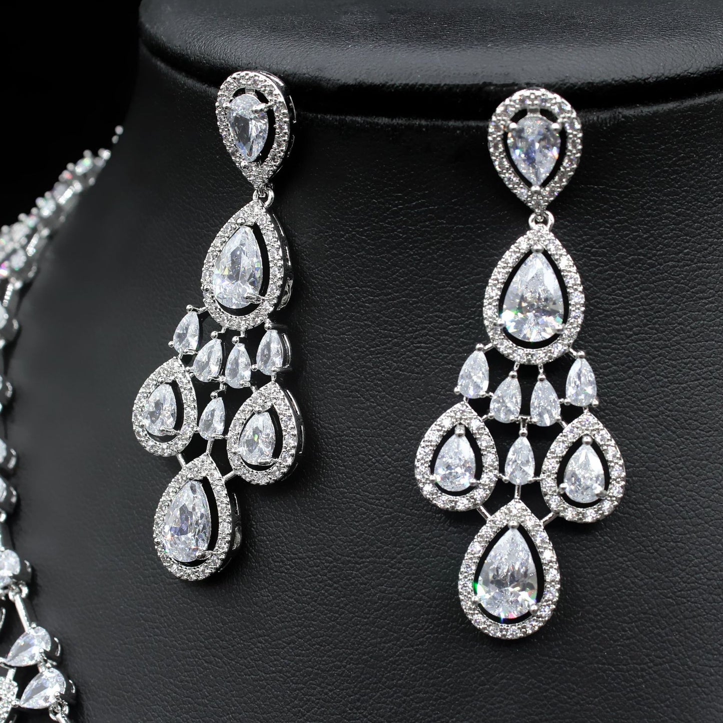 Women's Fashion Atmospheric Water Drop Color Zircon Necklace Earrings Set